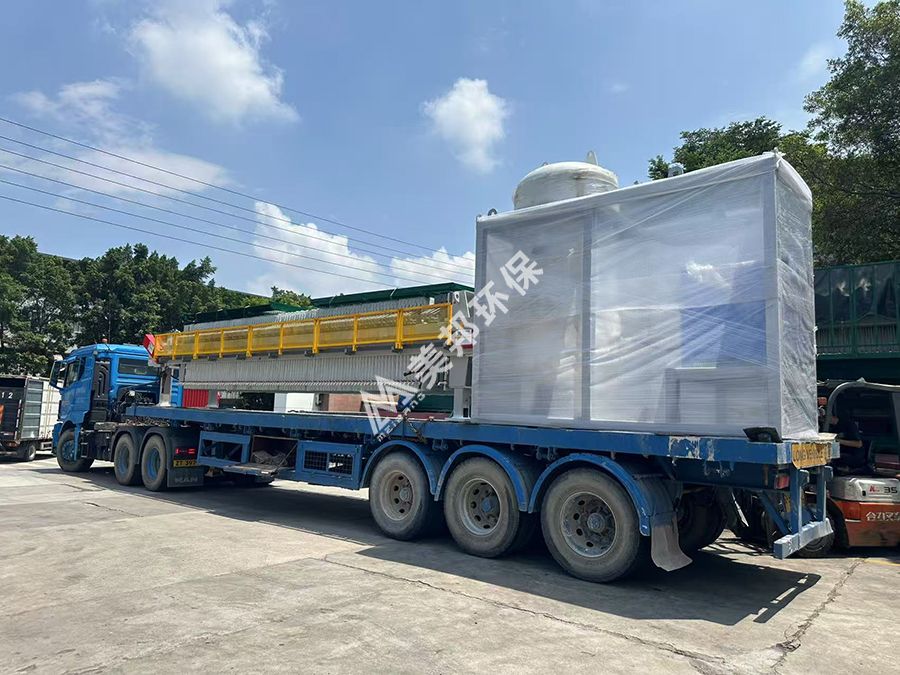 美邦集團一臺智能車載式污水處理系統順利發往香港
